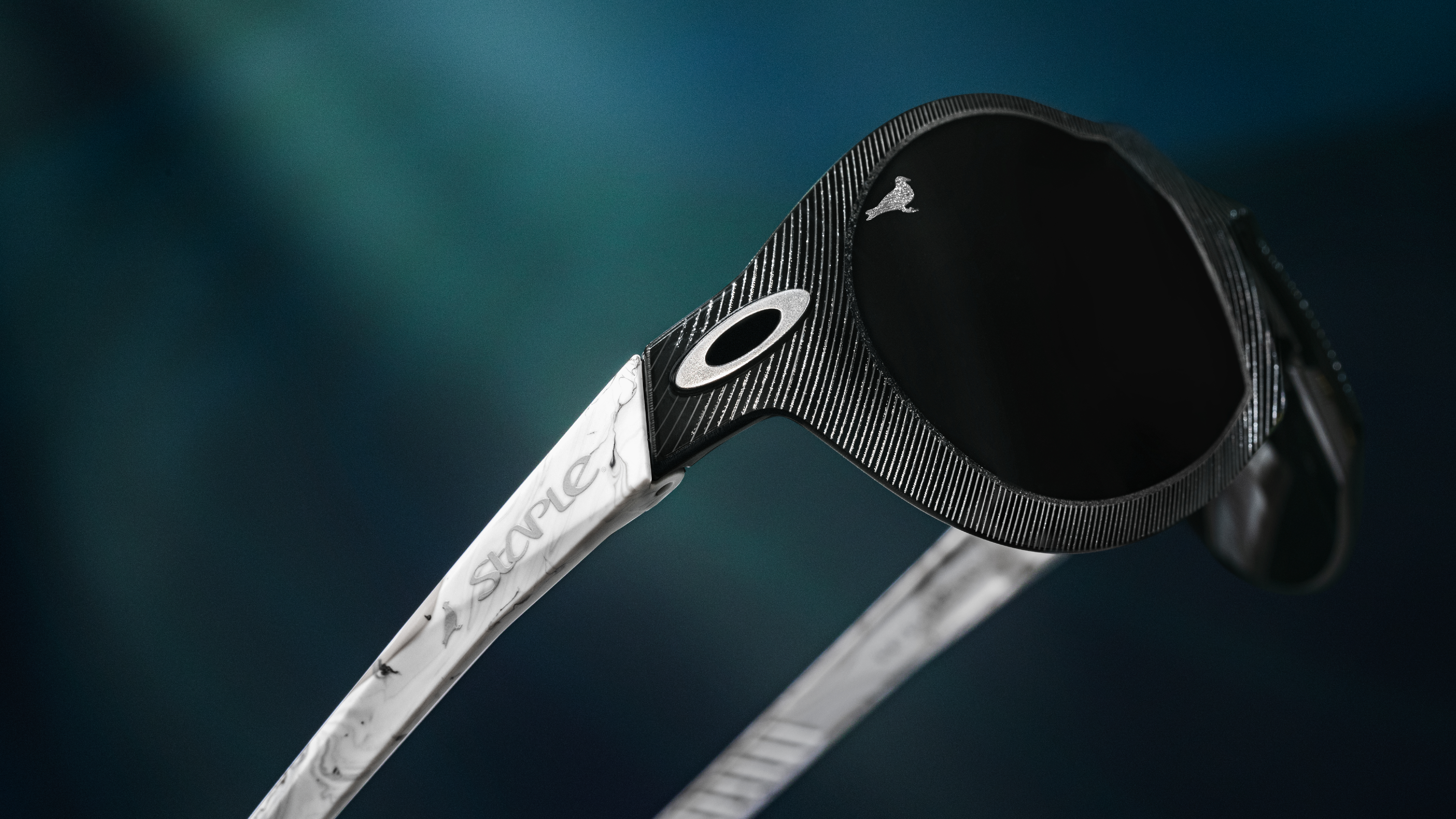 THROWBACK TO THE FUTURE: OAKLEY® AND STAPLE DROP TWO-PIECE THROWBACK TO THE FUTURE: OAKLEY® AND STAPLE DROP TWO-PIECE